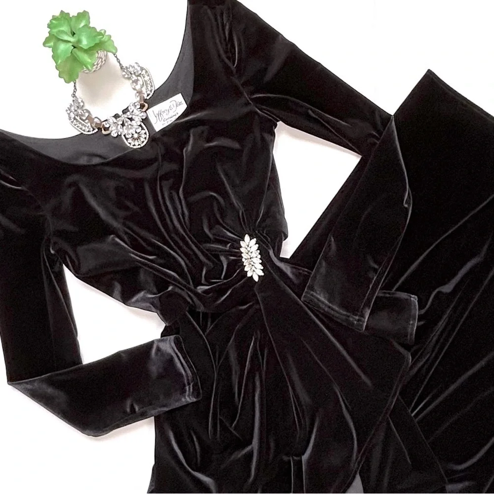 VTG Jeffrey & Dara Evenings Tom Barra Velvet Gown Long Sleeve Twist Maxi Dress 8